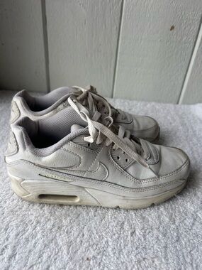 Nike WhiteLeather Air Max Sneakers 5Y